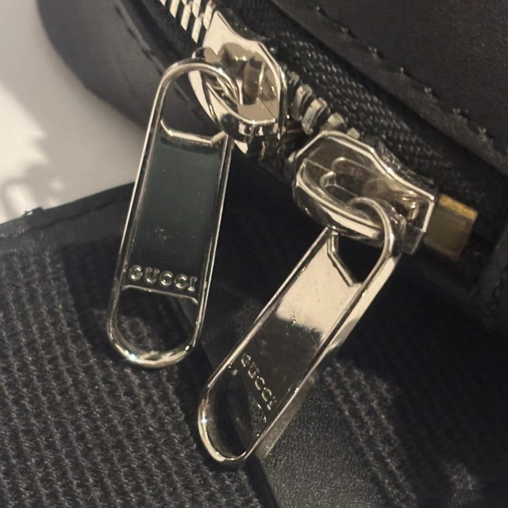Gucci Beige and Black Briefcase - Picture 10 of 16